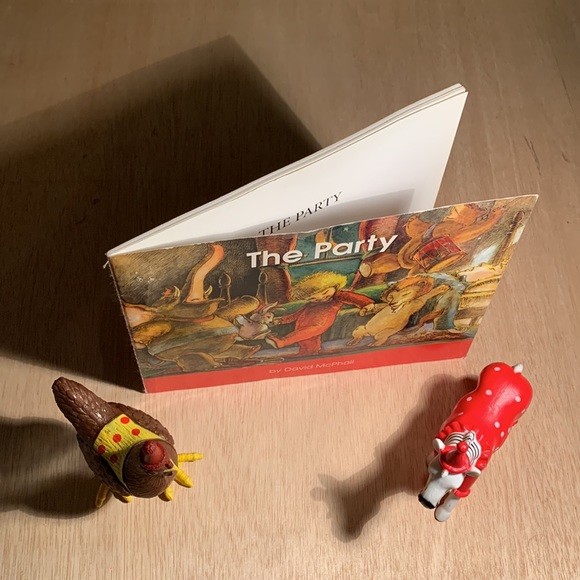 2009 Hooked on Phonics “The Party” Book (Paperback), party rooster & zebra used - Picture 8 of 17